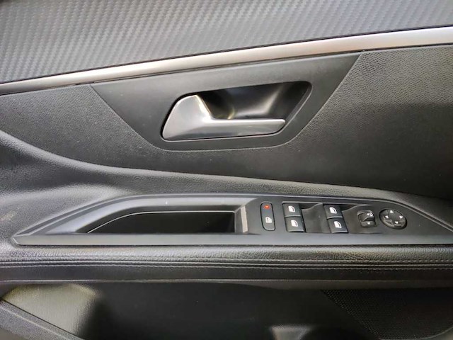 Peugeot - 2018 - 5008 - automaat - 1.2 pt bl. executive - personenauto - afbeelding 6 van  17