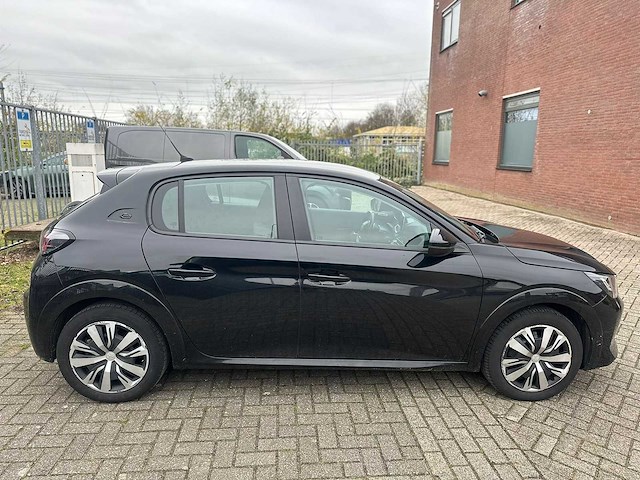 Peugeot - 2020 - e-208 - ev active 50 kwh - automaat - personenauto - afbeelding 14 van  17
