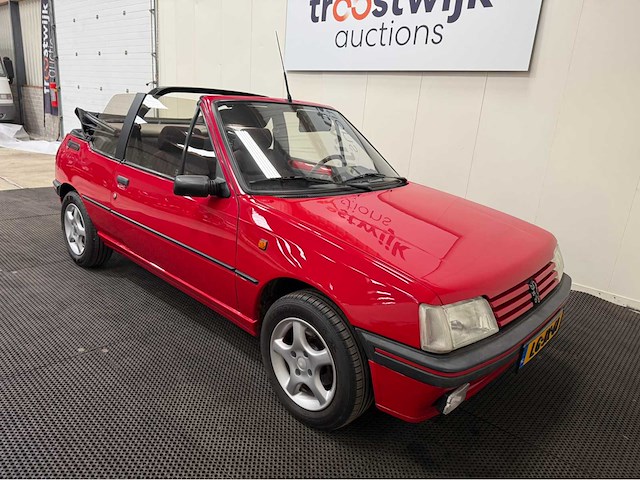 Peugeot - 205 - 1.4 - cabriolet - personenauto - 1995 - afbeelding 9 van  9