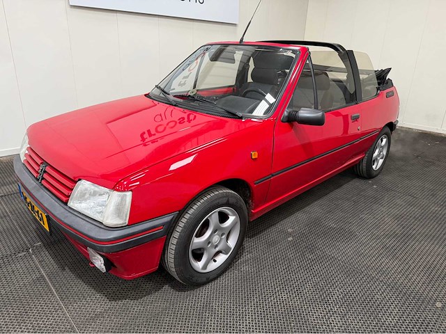 Peugeot - 205 - 1.4 - cabriolet - personenauto - 1995 - afbeelding 4 van  11