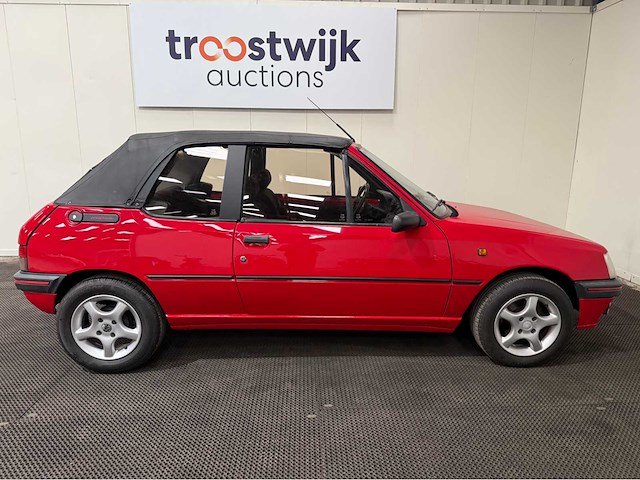 Peugeot - 205 - 1.4 - cabriolet - personenauto - 1995 - afbeelding 5 van  42