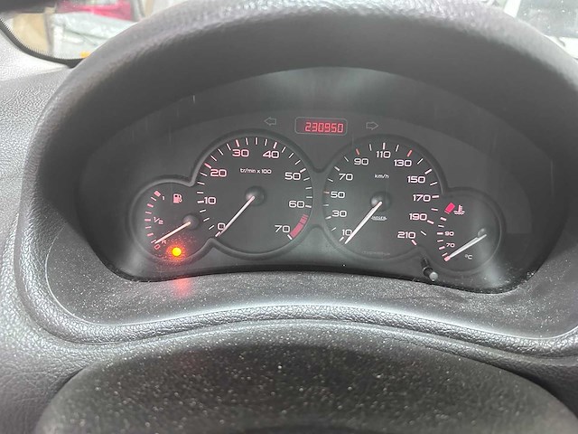 Peugeot - 206 - 1.1 xr - 63-nsn-1- 2001 - afbeelding 13 van  13