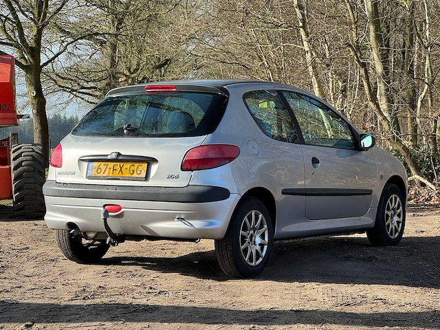 Peugeot - 206 - 1.4 xt - 2000 - 67-fx-gg - afbeelding 7 van  11