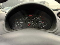 Peugeot - 206 - 1.4 xt - car - 2003 |17-lv-lz|iaw - afbeelding 3 van  13
