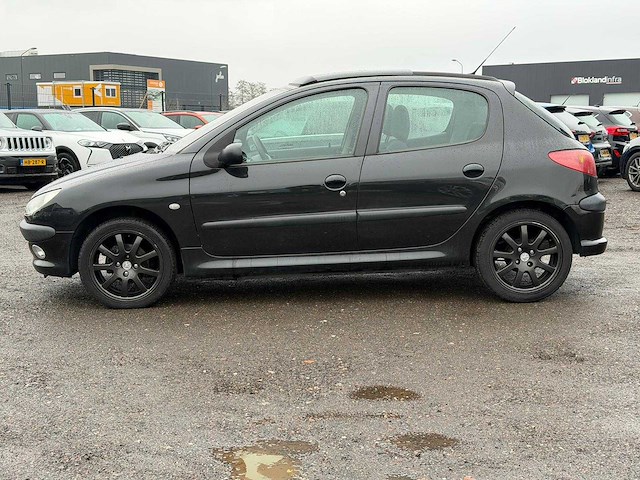 Peugeot - 206 - 1.4 xt - car - 2003 |17-lv-lz|iaw - afbeelding 6 van  13