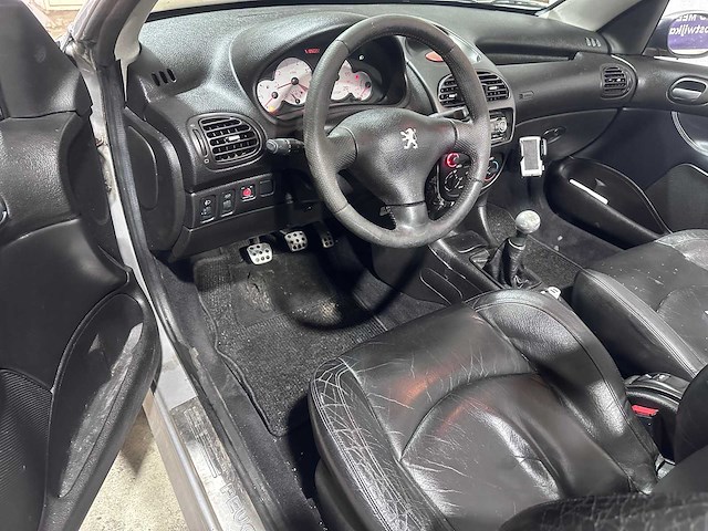 Peugeot - 206 cc - 1.6-16v - 55-hg-pl - afbeelding 16 van  16
