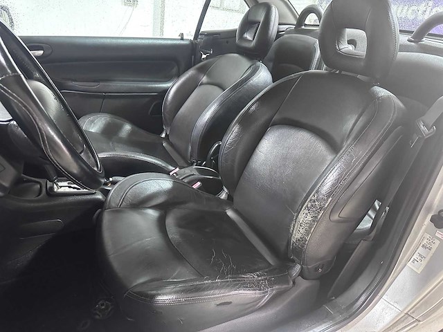 Peugeot - 206 cc - 1.6-16v automaat- 10-jt-nd- 2002 - afbeelding 6 van  17