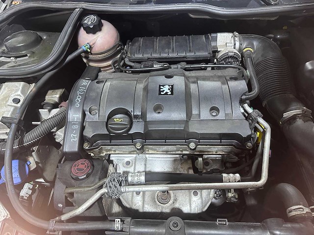 Peugeot - 206 cc - 1.6-16v automaat- 10-jt-nd- 2002 - afbeelding 12 van  20