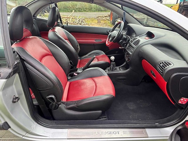 Peugeot - 206 cc - 1.6-16v premium - car - 2003 - afbeelding 10 van  24