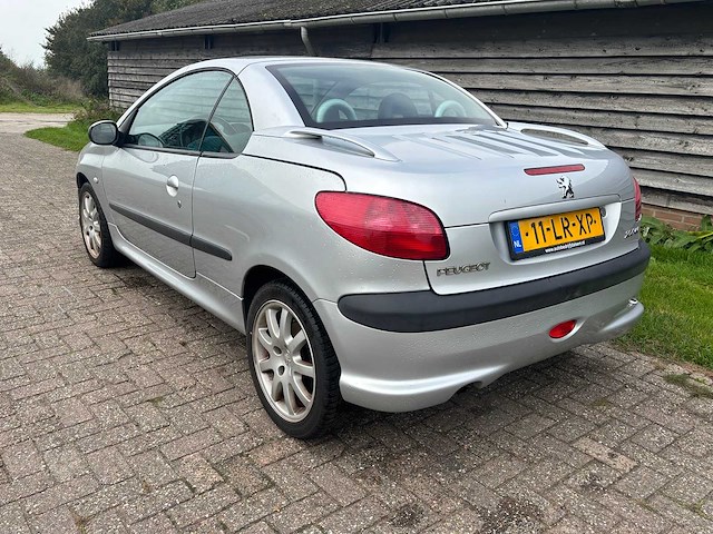 Peugeot - 206 cc - 1.6-16v premium - car - 2003 - afbeelding 18 van  24