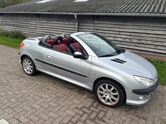 Peugeot - 206 cc - 1.6-16v premium - car - 2003 - afbeelding 17 van  24