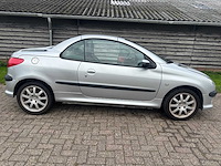 Peugeot - 206 cc - 1.6-16v premium - car - 2003 - afbeelding 19 van  24