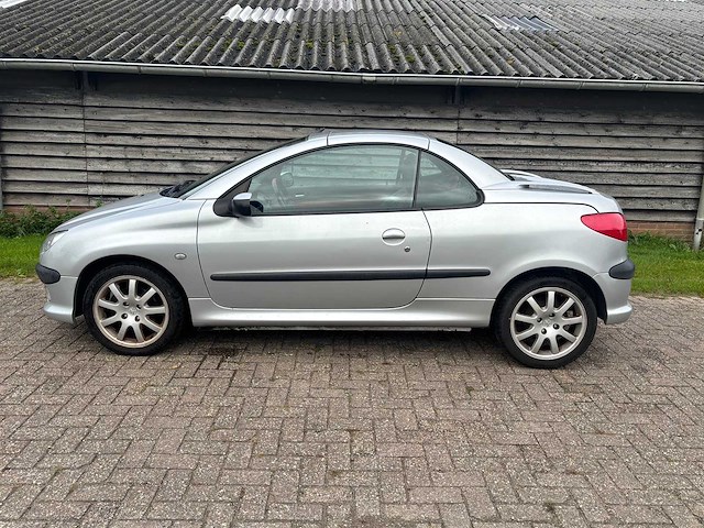 Peugeot - 206 cc - 1.6-16v premium - car - 2003 - afbeelding 7 van  24