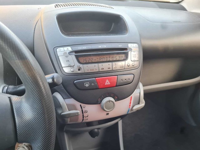 Peugeot - 207 - 107 - 1.0-12v xs - 49-xs-nt - afbeelding 2 van  15