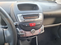 Peugeot - 207 - 107 - 1.0-12v xs - 49-xs-nt - afbeelding 2 van  15