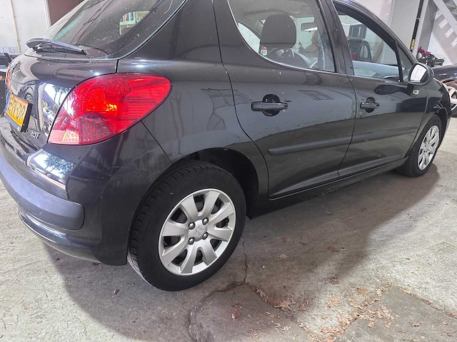 Peugeot - 207 - 1.4-16v x-line - 85-tv-dp- 2007 - afbeelding 14 van  19