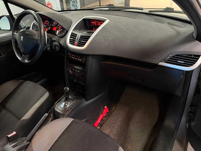 Peugeot - 207 - 1.4-16v x-line 71-glt-9 2008 iaw - afbeelding 11 van  27