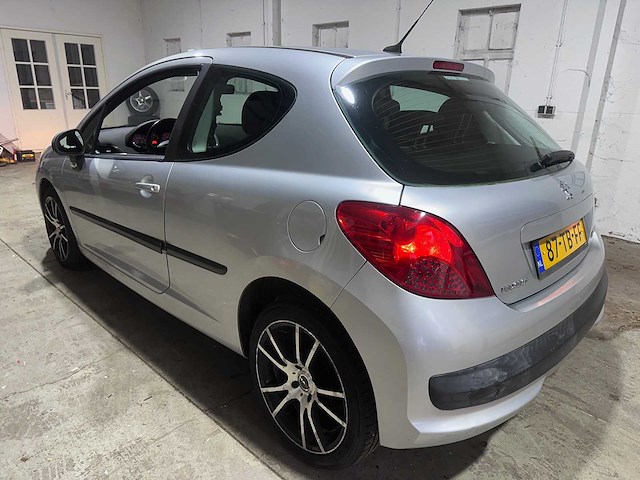 Peugeot - 207 - 1.4-16v xs - 87-tb-ff- 2006 - afbeelding 8 van  13