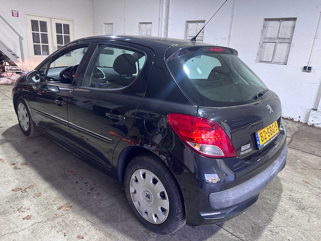 Peugeot - 207 - 1.4 vti access - 82-sbg-5- 2011 - afbeelding 9 van  16
