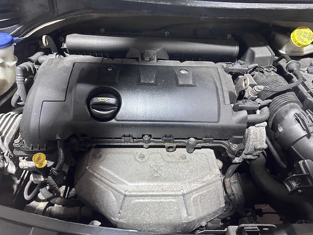 Peugeot - 207 - 1.4 vti access - 82-sbg-5- 2011 - afbeelding 6 van  14
