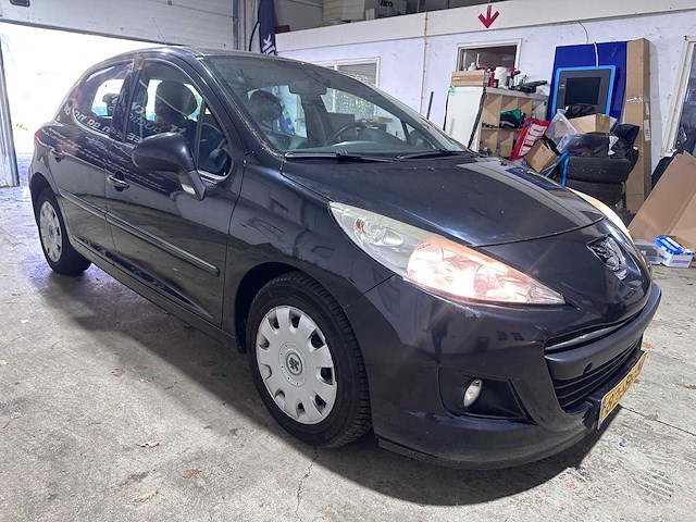 Peugeot - 207 - 1.4 vti access - 82-sbg-5- 2011 - afbeelding 12 van  14