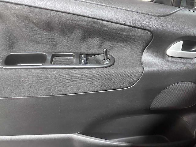 Peugeot - 207 - 1.4 xr - 73-nvt-1- 2010 - afbeelding 2 van  16