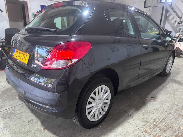 Peugeot - 207 - 1.4 xr - 73-nvt-1- 2010 - afbeelding 11 van  16