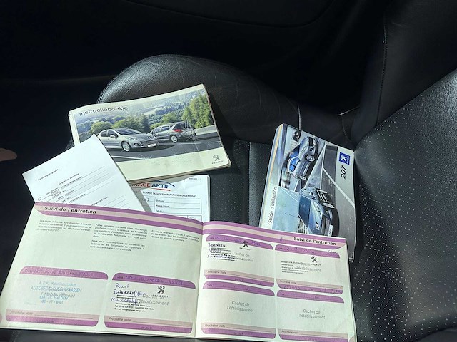 Peugeot - 207 - 1.6-16v t féline - 28-lbb-7 - afbeelding 15 van  24