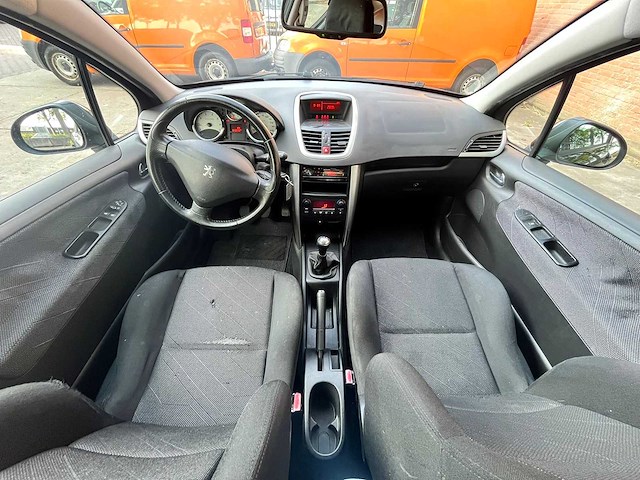 Peugeot - 207 - 1.6-16v xs pack, 29-tk-lp - afbeelding 11 van  12