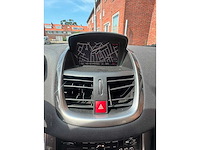 Peugeot - 207 - 1.6 vti allure 04-rbt-5 2011 iaw - afbeelding 17 van  18