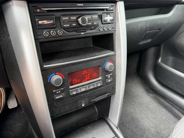 Peugeot - 207 - 1.6 vti première - personenauto - 2010 - afbeelding 11 van  25