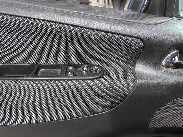 Peugeot - 207 - 1.6 vti xs automaat- 29-zl-tf- 2008 - afbeelding 2 van  18
