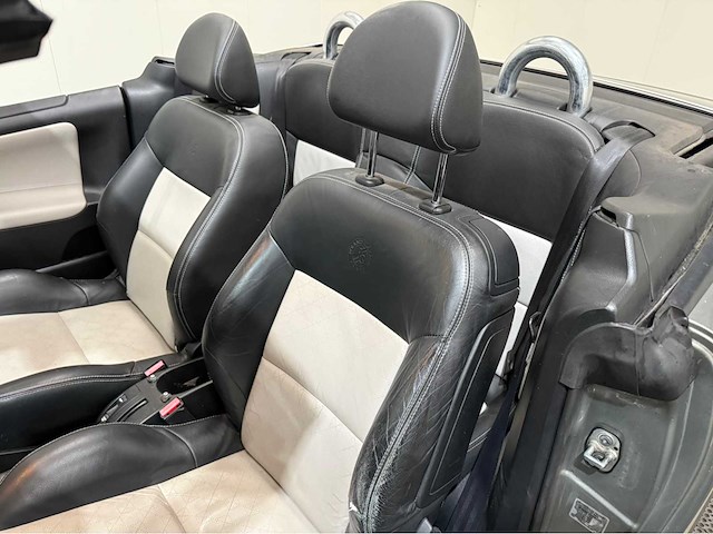 Peugeot - 207 cc - 1.6 120 pk rolland garros - personenauto - 2010 - afbeelding 4 van  23