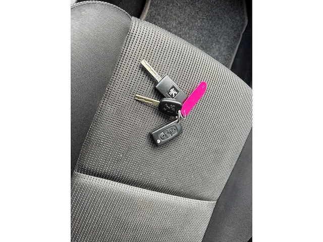 Peugeot - 207 cc - 1.6 hdif - car - 2008|r-816-pj|iaw - afbeelding 11 van  20