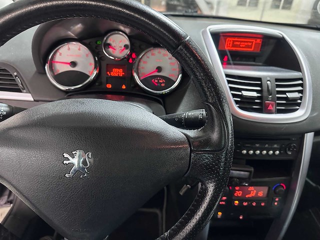 Peugeot - 207 cc - 1.6 vti - car - afbeelding 3 van  18