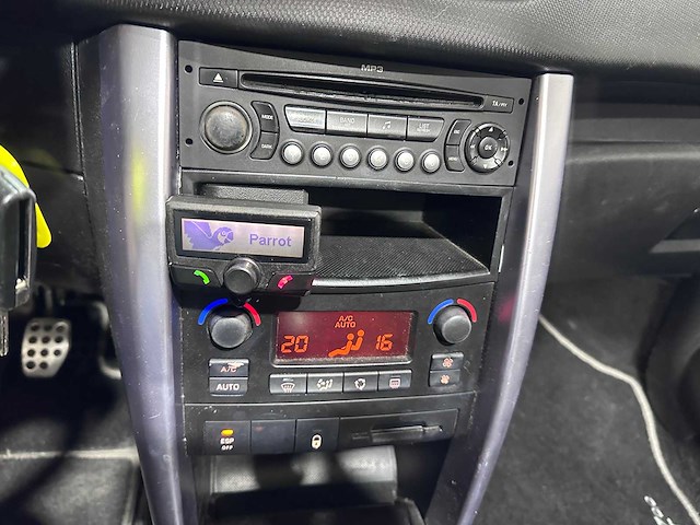 Peugeot - 207 cc - 1.6 vti - car - afbeelding 6 van  18