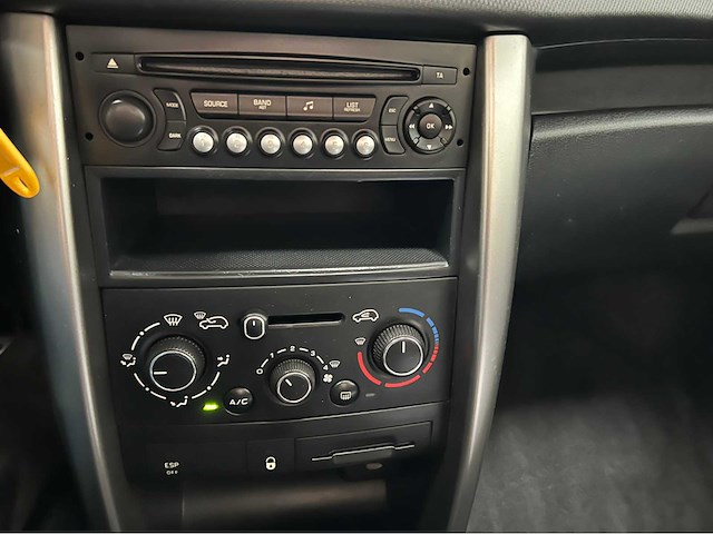 Peugeot - 207 cc - 1.6 vti -personenauto - 2012 - afbeelding 8 van  19
