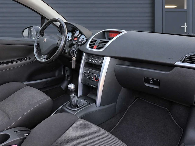 Peugeot - 207 cc - 1.6 vti première - 2007 - 32-xd-hn - personenauto - afbeelding 5 van  19