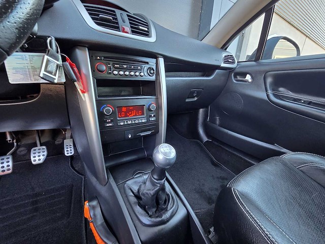 Peugeot - 207 cc - 2012 - cabrio - 1.6 vti griffe - 44-tpg-6 - personenauto - afbeelding 7 van  25