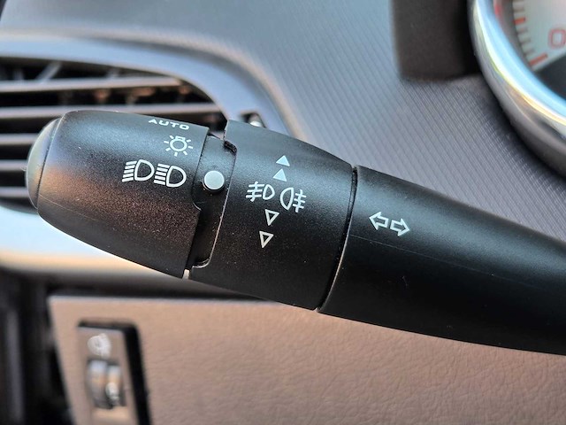 Peugeot - 207 cc - 2012 - cabrio - 1.6 vti griffe - 44-tpg-6 - personenauto - afbeelding 15 van  25