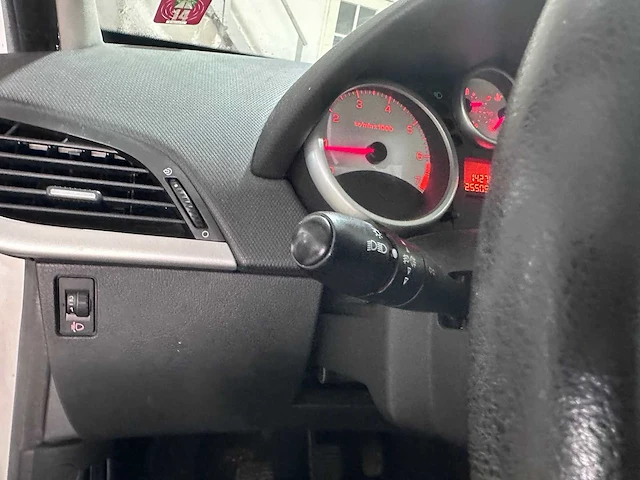 Peugeot - 207 sw - 1.4 vti xs - 81-njt-9- 2009 - afbeelding 3 van  18