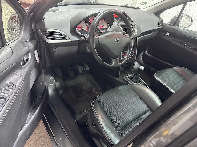 Peugeot - 207 sw - 1.6 vti allure - pt-843-t- 2011 - afbeelding 13 van  15