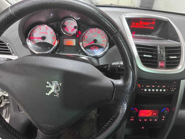 Peugeot - 207 sw - 1.6 vti xs - car - 2008 - afbeelding 15 van  16
