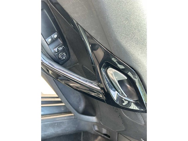 Peugeot - 208 - 1.2 puret. blue lion - car - 2016 - afbeelding 4 van  21
