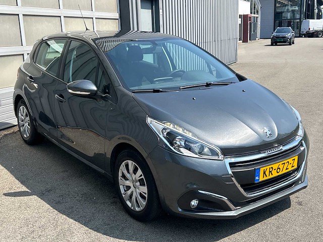 Peugeot - 208 - 1.2 puret. blue lion - car - 2016 - afbeelding 15 van  21