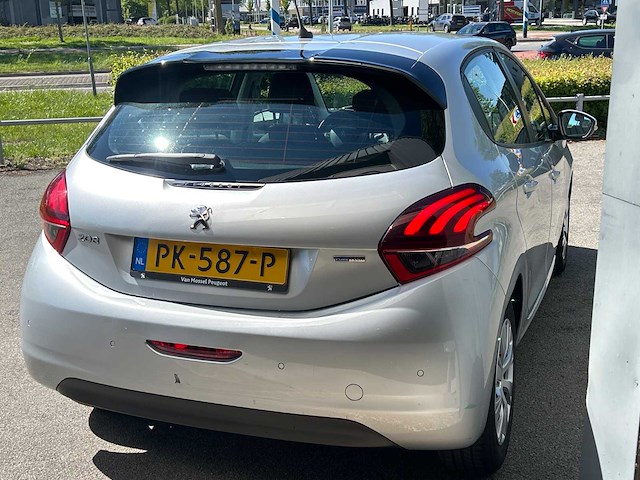 Peugeot - 208 - 1.2 puret. blue lion - car - 2017 - afbeelding 22 van  25