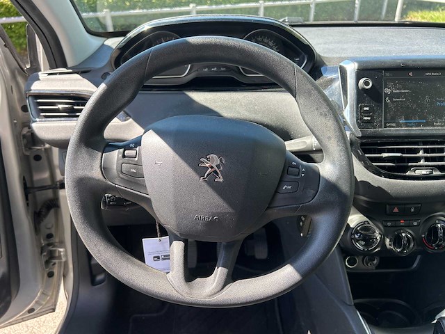 Peugeot - 208 - 1.2 puret. blue lion - car - 2017 - afbeelding 24 van  25