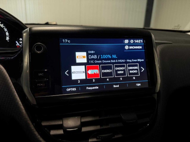 Peugeot - 208 - 1.2 puretech allure - car - 2018|sv-597-k|iaw - afbeelding 2 van  24