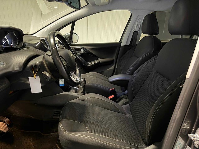 Peugeot - 208 - 1.2 puretech allure - car - 2018|sv-597-k|iaw - afbeelding 7 van  24