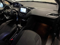 Peugeot - 208 - 1.2 puretech allure - car - 2018|sv-597-k|iaw - afbeelding 8 van  24
